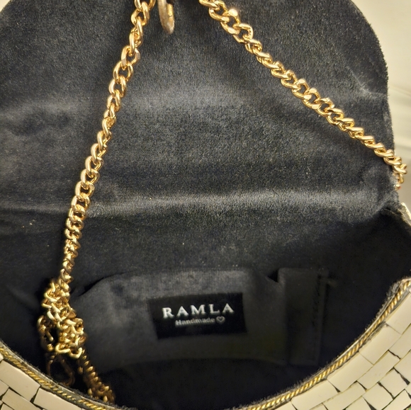 RAMLA  Handmade Mosaic  Bag. - Picture 10 of 10